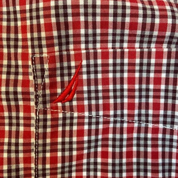 Nautica Long Sleeve Button Up Dress Shirt Small Pattern Red Navy Plaid Men Sz XL - Picture 5 of 12